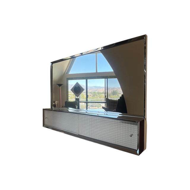 We have for your consideration a very beautiful vintage mid century modern bathroom medicine cabinet. Medicine cabinet has...