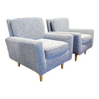 A Pair of Vintage Knoll Club Chairs For Sale