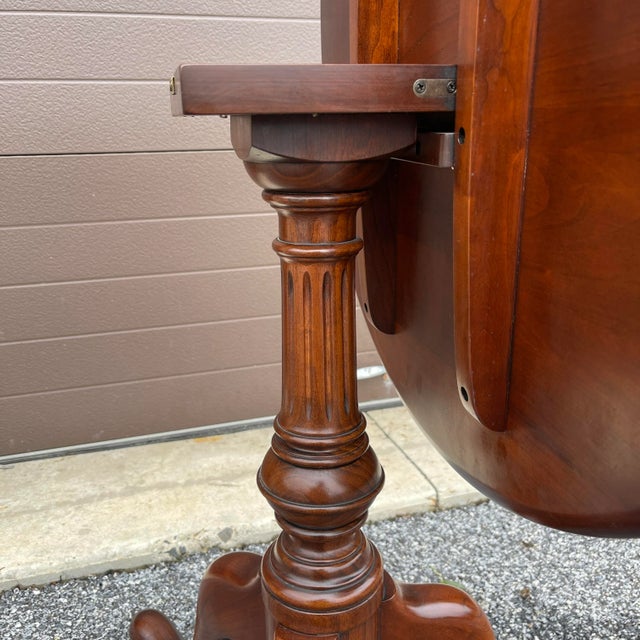 Vintage Statton Oldtowne Cherry Traditional Queen Anne Style Tilt-Top ...