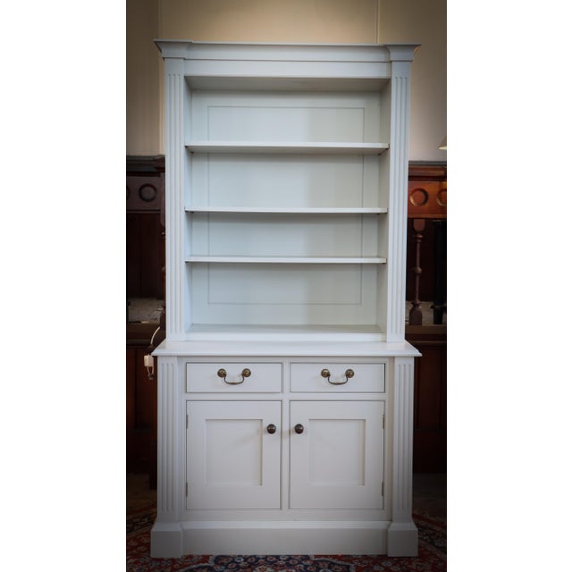 White Kitchen Dresser Cabinet in Painted Pine from Laura Ashley, 2010s For Sale - Image 8 of 18