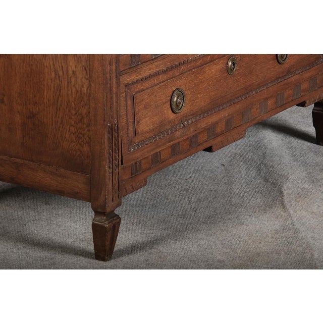 Baroque Chest of Drawers in Oak, 1780s For Sale - Image 6 of 18