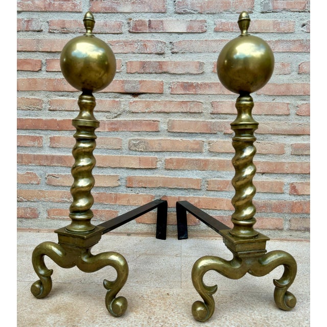 American 18th American Chippendale Style Brass Cannonball Andiron Firedog with Log Stops For Sale - Image 3 of 18