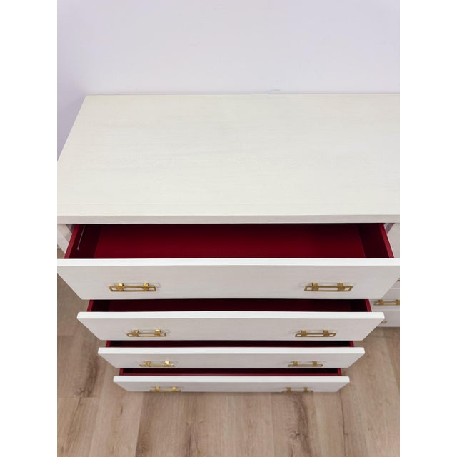 Coastal Mitchell Gold Bob Williams White Dresser, Brass Handles, 8 Drawer For Sale In Tampa - Image 6 of 13
