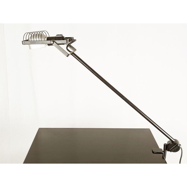 Aluminum & Black Metal Sintesi Table Lamp by Ernesto Gismondi for Artemide, 1970s For Sale - Image 15 of 16