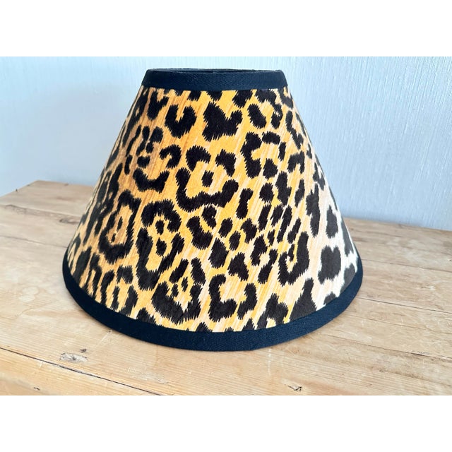 Vintage Black Metal Urn Lamp With Leopard Print Shade For Sale In Greenville, SC - Image 6 of 12