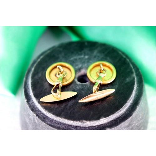 Gold Cufflinks in Button Shape with Star-Shaped Cutouts, Set of 2 For Sale - Image 5 of 8