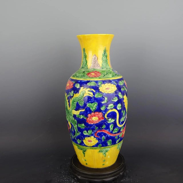 Chinese Vintage Ceramic Vase,Ming Dynasty Yongle Marked Yellow Ground Famille Verte Porcelain Guanyin Vase With Dragon Phoenix Relief For Sale In Seattle - Image 6 of 8