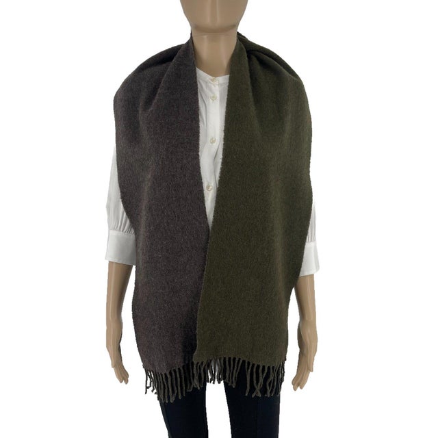 Ralph Lauren Late 20th Century Polo Ralph Lauren Grey & Green Wool Blend Scarf For Sale - Image 4 of 9