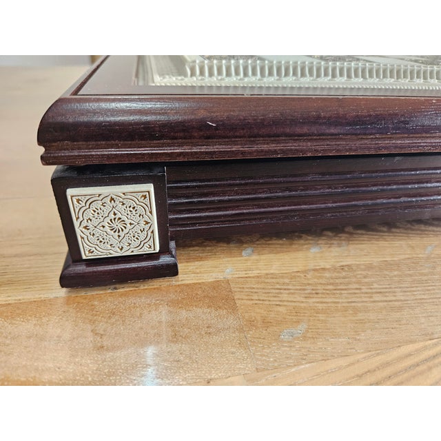 Raj Collectible Chess Sets from Franklin Mint Porcelain, 1970s, Set of 33 For Sale - Image 17 of 18