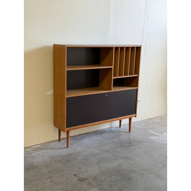 Mid Century Danish Modern Oak Secretary Bookcase by Domino Møbler – Vintage Scandinavian Storage Cabinet 1960s For Sale In Los Angeles - Image 6 of 10