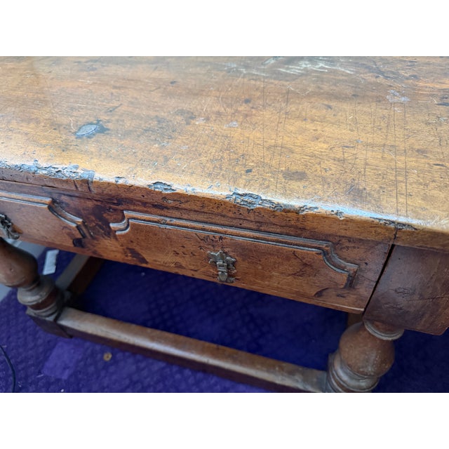 18th Century Walnut Library or Refectory Table For Sale - Image 4 of 7