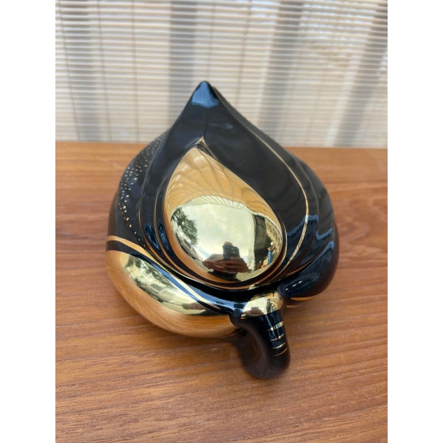 Vintage Italian Hand Painted Ceramic Vanity Box Signed by the Artist. For Sale - Image 9 of 13