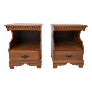 Vintage Early American Colonial Solid Maple Open Cabinet Nightstands Set of 2 For Sale