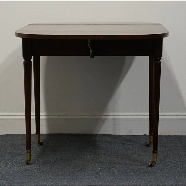 Late 20th Century Bernhardt Furniture Centennial Collection Banded Flame Mahogany Traditional Style 42" Drop Leaf Accent End Table For Sale - Image 12 of 12