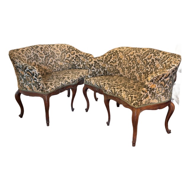 1920s Pair of French Louis XV Style Canapé Settees For Sale