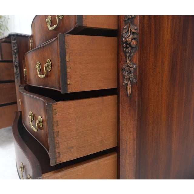 Pair Flame Mahogany Brass Pulls 4 Drawers Pull Out Trays Bachelor Chest Dresers For Sale - Image 12 of 15