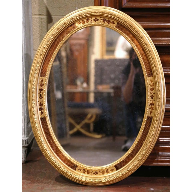 Mid-20th Century French Oval Giltwood Mirror With Floral Motifs For Sale - Image 10 of 10