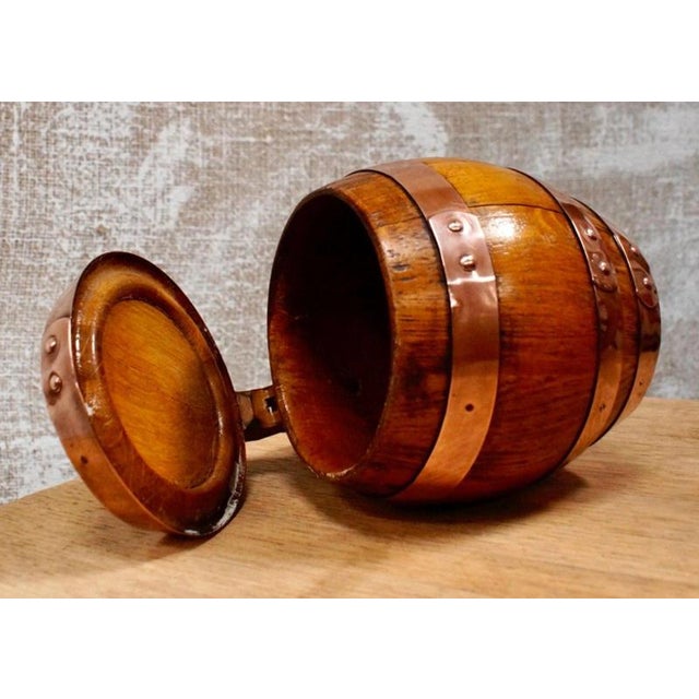 Copper Antique Oak and Copper Barrel-Form Tavern Beer Stein, 1890 For Sale - Image 8 of 11