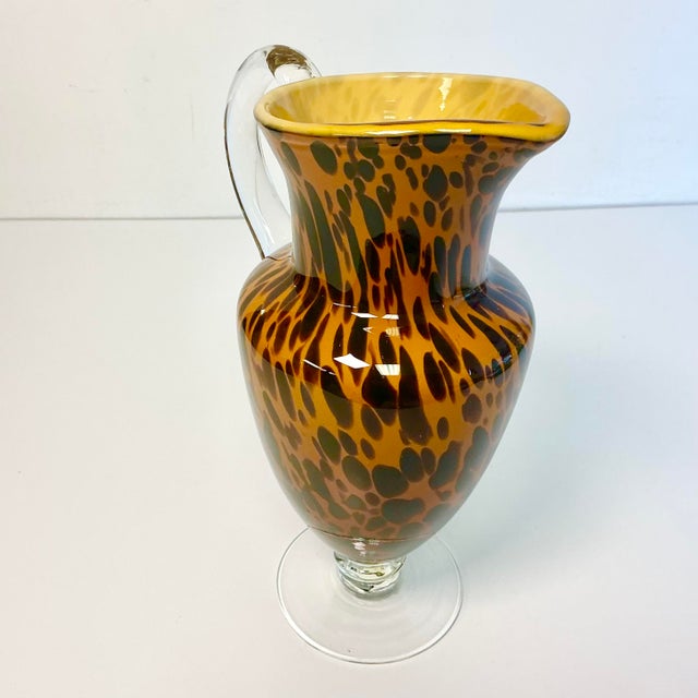 1980s Vintage Italian Boho Chic Hollywood Regency Tortoise Venetian Glass Pitcher. For Sale - Image 12 of 18