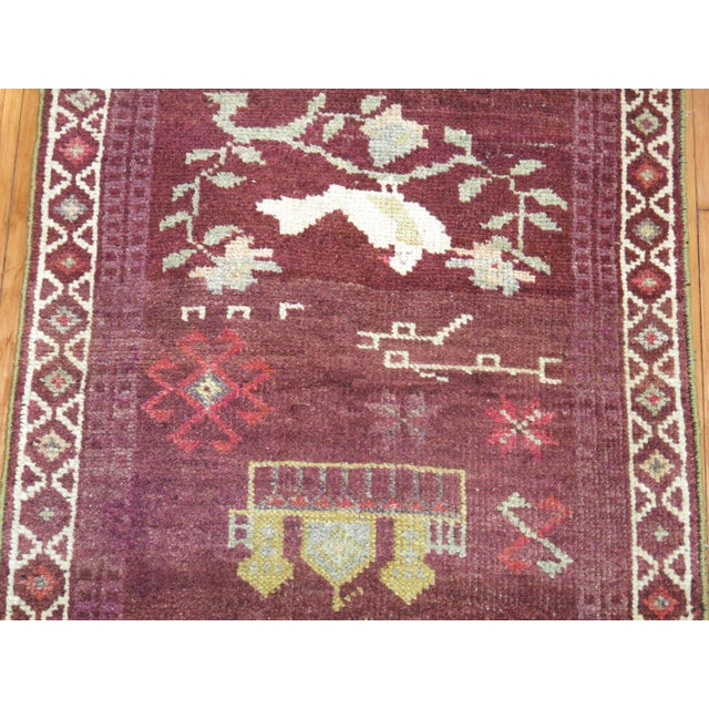 Beaux-Arts Pigeon Vintage Turkish Anatolian Runner - 3'1" x 11'3" For Sale - Image 3 of 18
