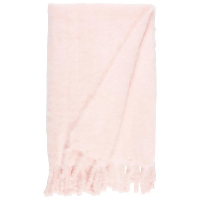 2020s Schumacher Rauma Mohair Throw in Blush For Sale - Image 5 of 5
