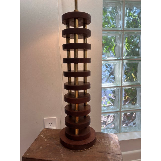 Mid-Century Modern Mid 20th Century Modern Wood and Brass Table Lamp For Sale - Image 3 of 6