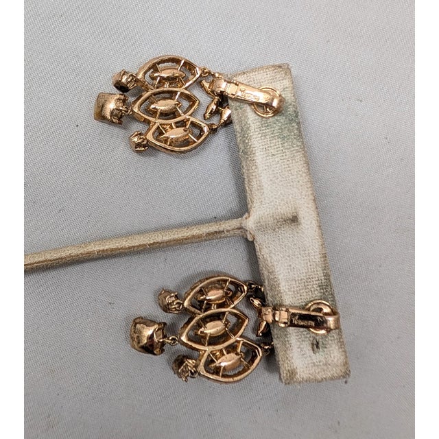 1950s Vintage 1950s Signed Crown Trifari Clear Rhinestone Chandelier Clip Earrings- 2 Pieces For Sale - Image 5 of 7