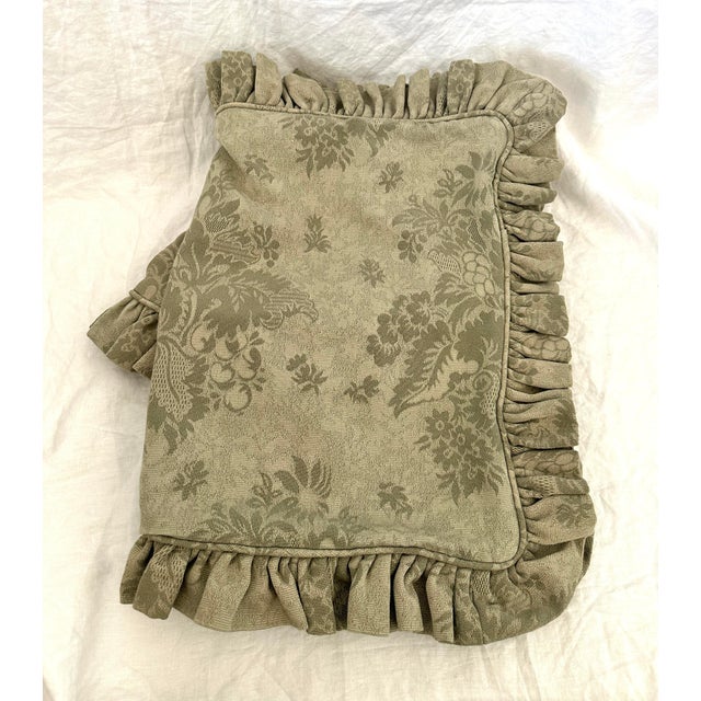 Farmhouse Pair of Ralph Lauren Style Ruffle Trimmed King Pillow Shams For Sale - Image 3 of 6