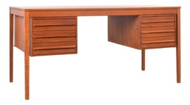 Example of Torbjørn Afdal Desks