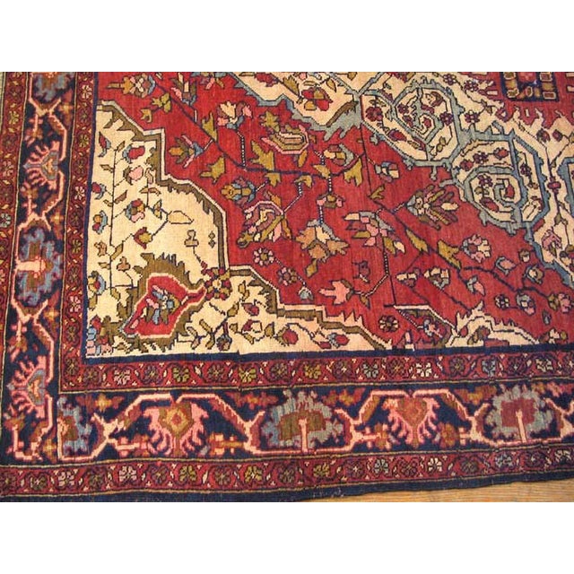 1920s Red Medallion Antique Persian Sarouk Farahan Carpet 4'7" X 6'5" Knotted Wool Rug For Sale - Image 9 of 9
