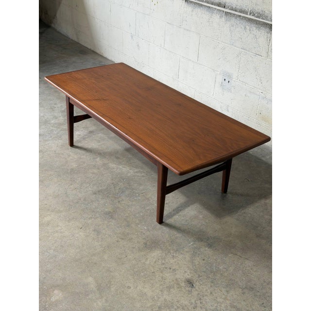 Teak Extendable Rectangular Coffee Table With Two Leaves Vintage Mid-Century Modern 1960s For Sale - Image 4 of 10