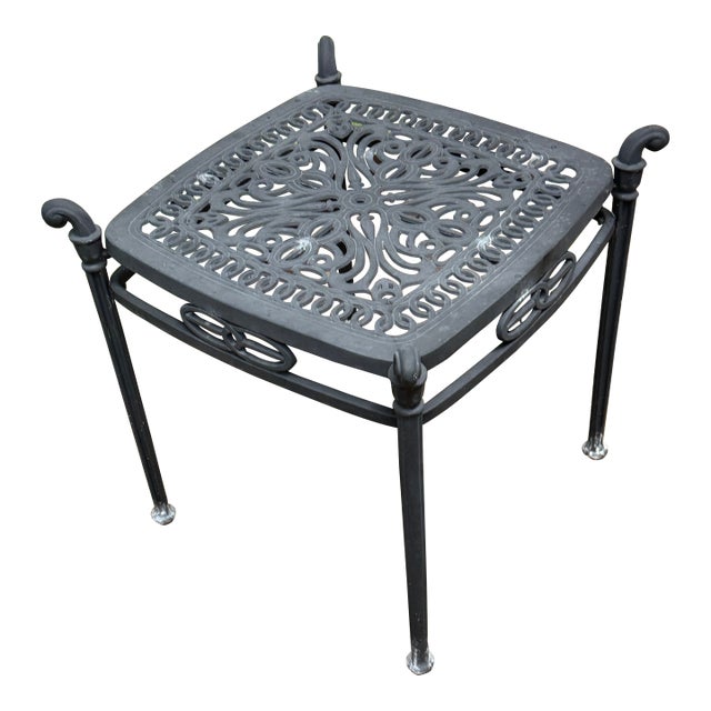 Hanamint Tuscany Outdoor Cast End Table For Sale
