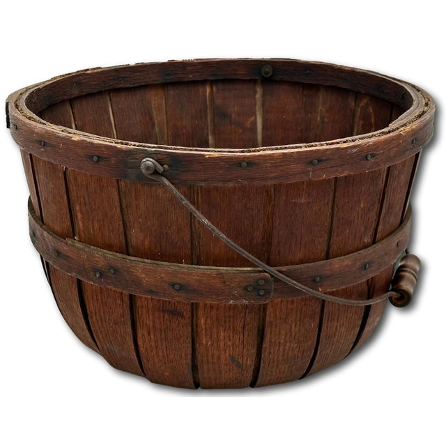 Wood Great Antique American Hand Made Steam Bent Oak Maine Apple Farm Gathering Basket With Excellent Patina For Sale - Image 7 of 18
