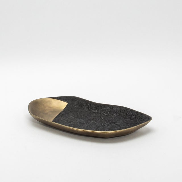 Modern Bowl in Bronze Patina Brass With Black Shagreen Details by Kifu Paris For Sale - Image 3 of 8