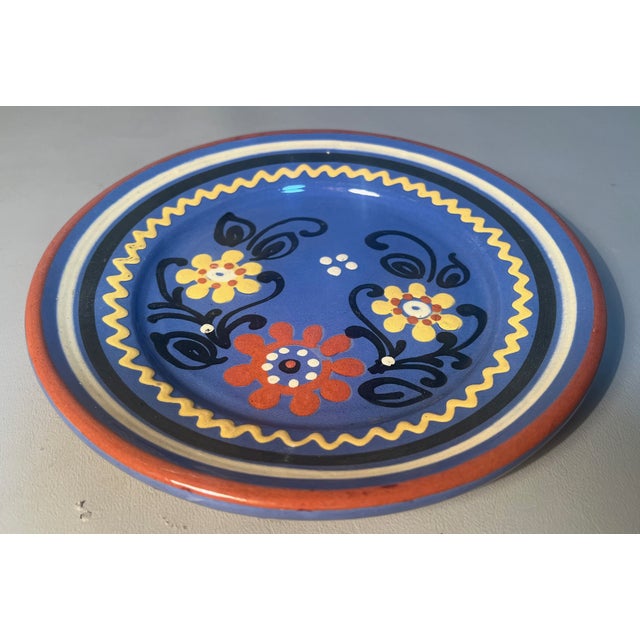 Talavera Mexican Plate With Daisies Majolica Pottery Signed C Hand Painted For Sale - Image 4 of 4