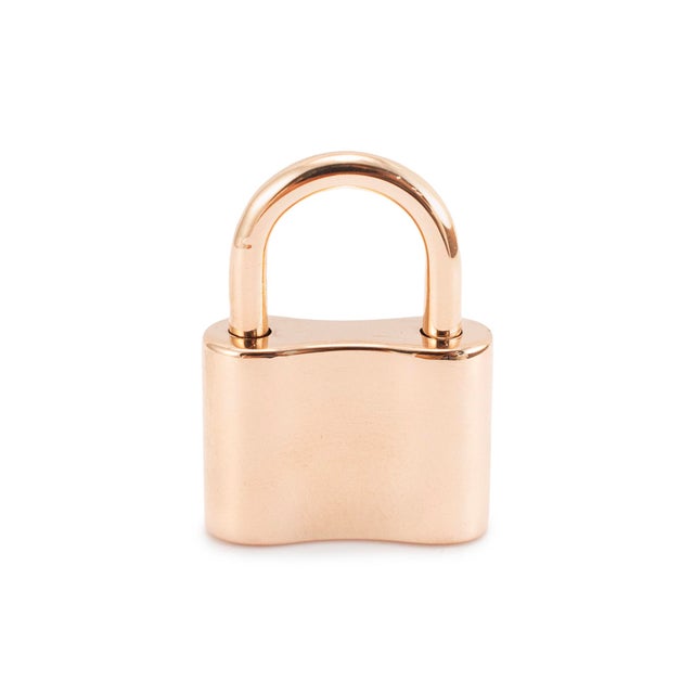 Modern Tiffany & Co. 1837 Padlock Rose Tone Rubedo Metal Lock Charm Pendant For Sale - Image 3 of 8