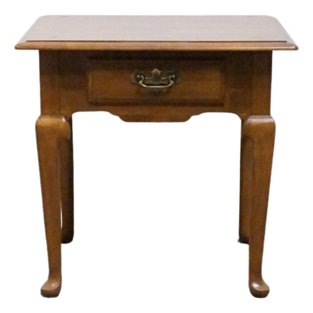 Ethan Allen Heirloom Maple Nutmeg Colonial Early American 24" Square Accent End Table 10-8035 For Sale