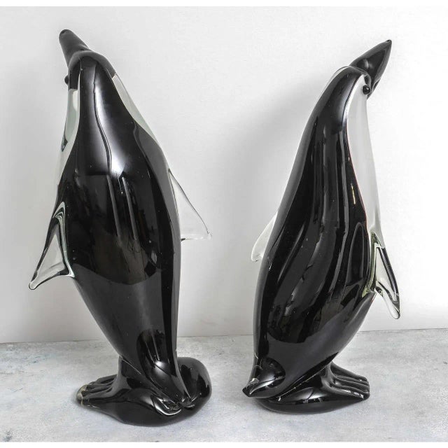 Mid-Century Modern 1980s Large Pair of "Cristalleria Stile D'Arte" Artisan Glass Penguins For Sale - Image 3 of 11