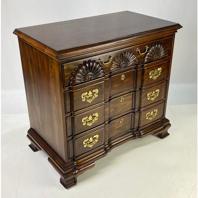 American Vintage Chippendale Style Block-Front Solid Cherry Bachelor's Chest by Harden For Sale - Image 3 of 18