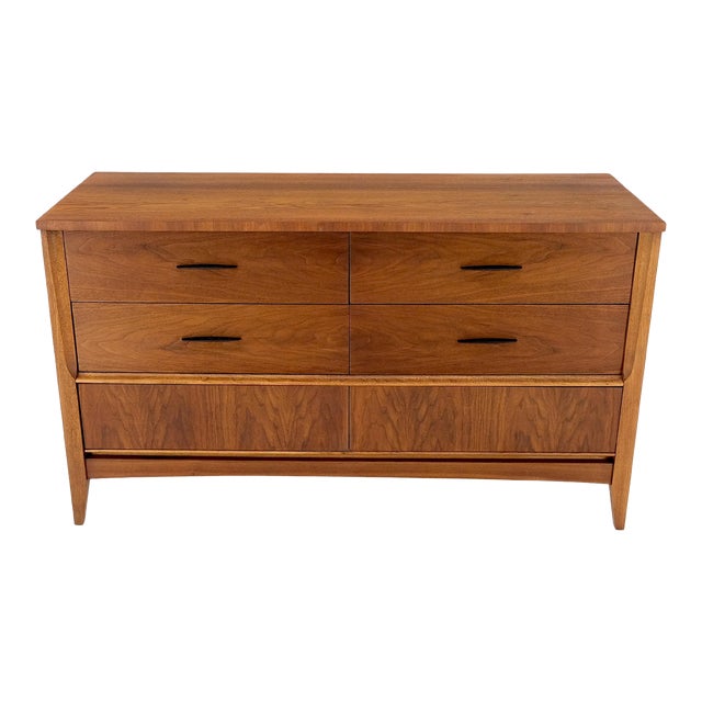 American Walnut Compact Mid-Century Modern Double Dresser 6 Drawers For Sale