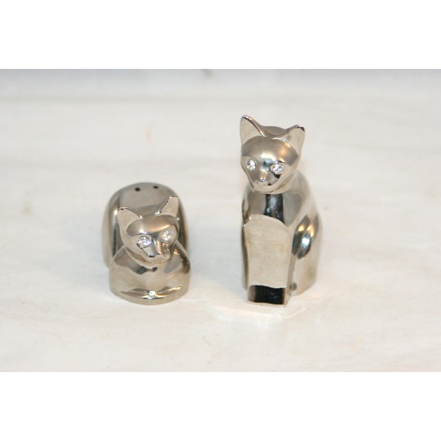 Metal 1960s Mid Century Sleek Silver Plate Jeweled Sitting Siamese Cat Salt & Pepper Shakers For Sale - Image 7 of 12