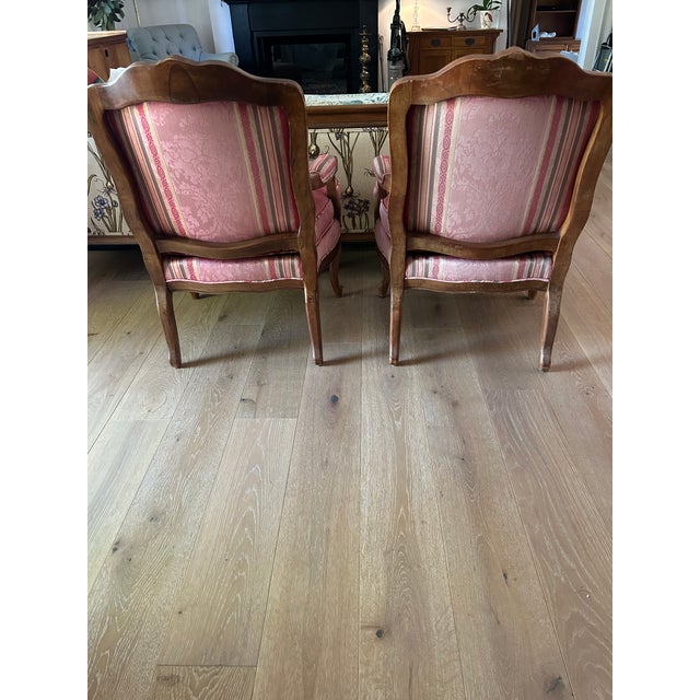 1980s Pair of Louis XV Bergére Upholstered Accent Chairs For Sale - Image 4 of 11
