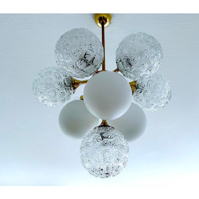 1960s Large Italian Space Age Pendant Light in Glass, 1960s For Sale - Image 5 of 18