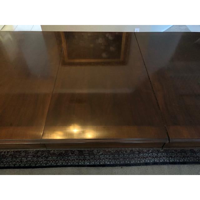 Victorian Henredon Mahogany Dining Table For Sale - Image 3 of 7