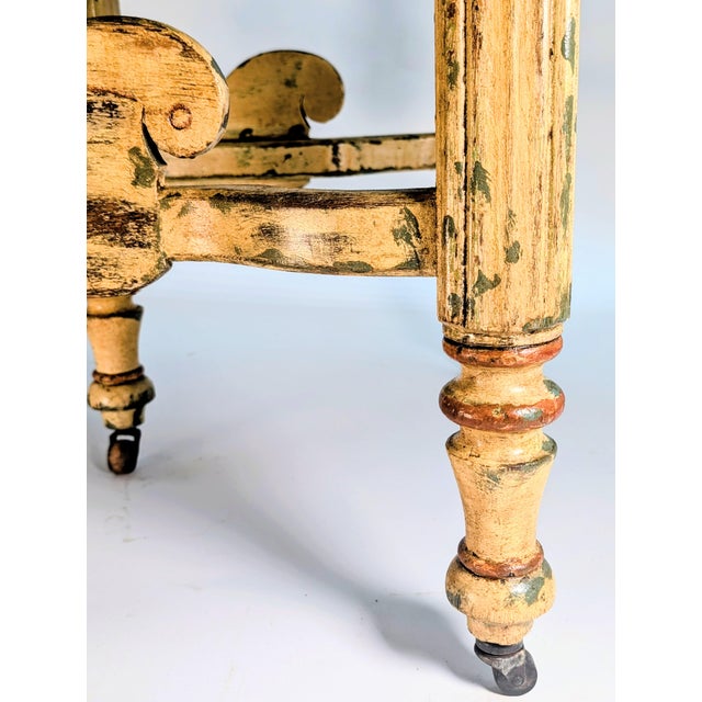 Spectacular Late Victorian Quarter-Sawn Oak Extension Dining Table (3 Original Leaves) For Sale - Image 9 of 10