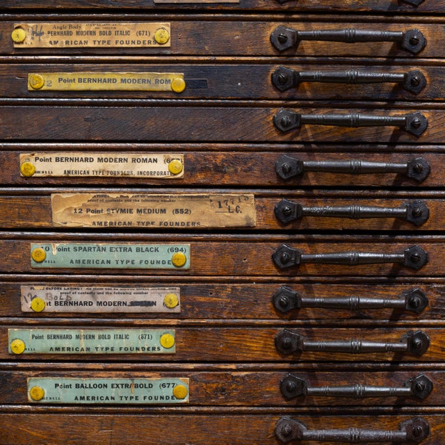 Industrial Antique 36 Drawer Printer's Typeset Industrial Cabinet c.1910-1920 For Sale - Image 3 of 10