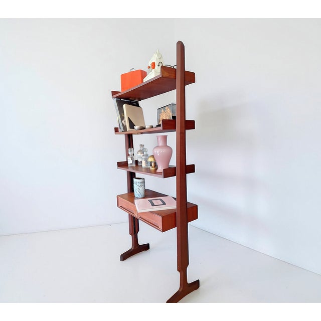 Free Standing Teak Bookcase from Dassi, Italy, 1960s For Sale - Image 6 of 8