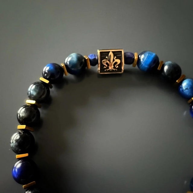 Early 21st Century Blue Tiger Eye Stone Shield Charm Beaded Bracelet For Sale - Image 5 of 8