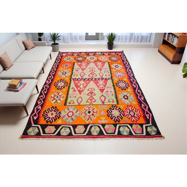 Hollywood Regency 1960s Vintage Turkish Kilim Handwoven Rug - 5′6″ × 8′4″ For Sale - Image 3 of 13