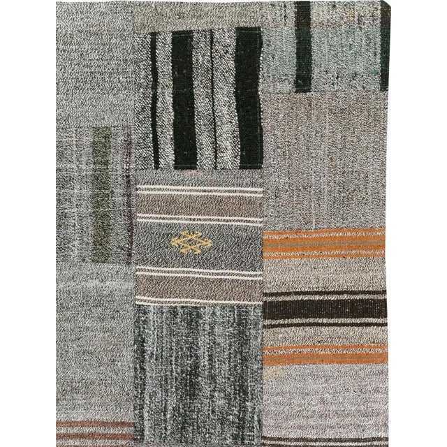 Mid-Century Modern Galerie Shabab Collection Mid-20th Century Turkish Flatweave Kilim Accent Carpet For Sale - Image 3 of 10
